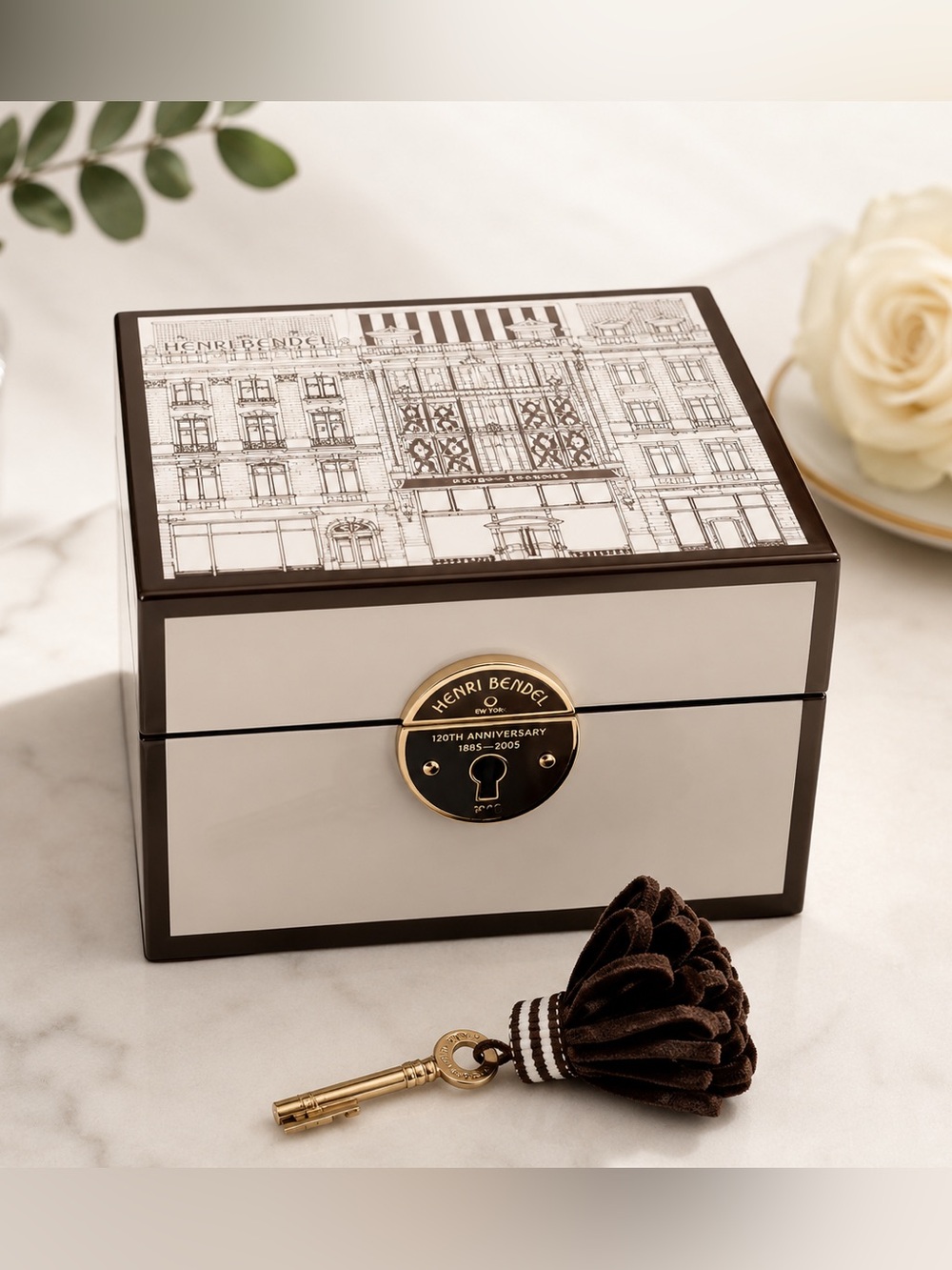 Henri Bendel NY‎ 120th Anniversary Special Edition Locking Dresser Jewelry Box